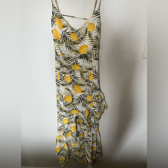 Lush white dress with lemon print, small - Picture 8 of 14